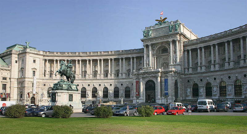 800px-Wien_Hofburg_Neue_Burg_Heldenplatz