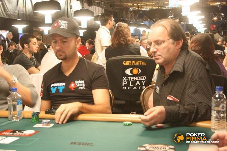 Daniel Negreanu (links) - kämpft für Gerechtigkeit und 2 Grad Fahrenheit