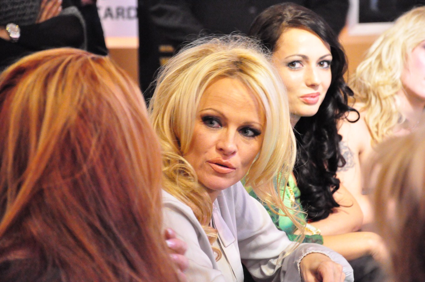 pamela-andersons-pokernachmittag-pokerfirma