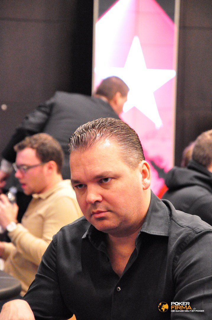 Max Lykov führt beim EPT Berlin Highroller Event