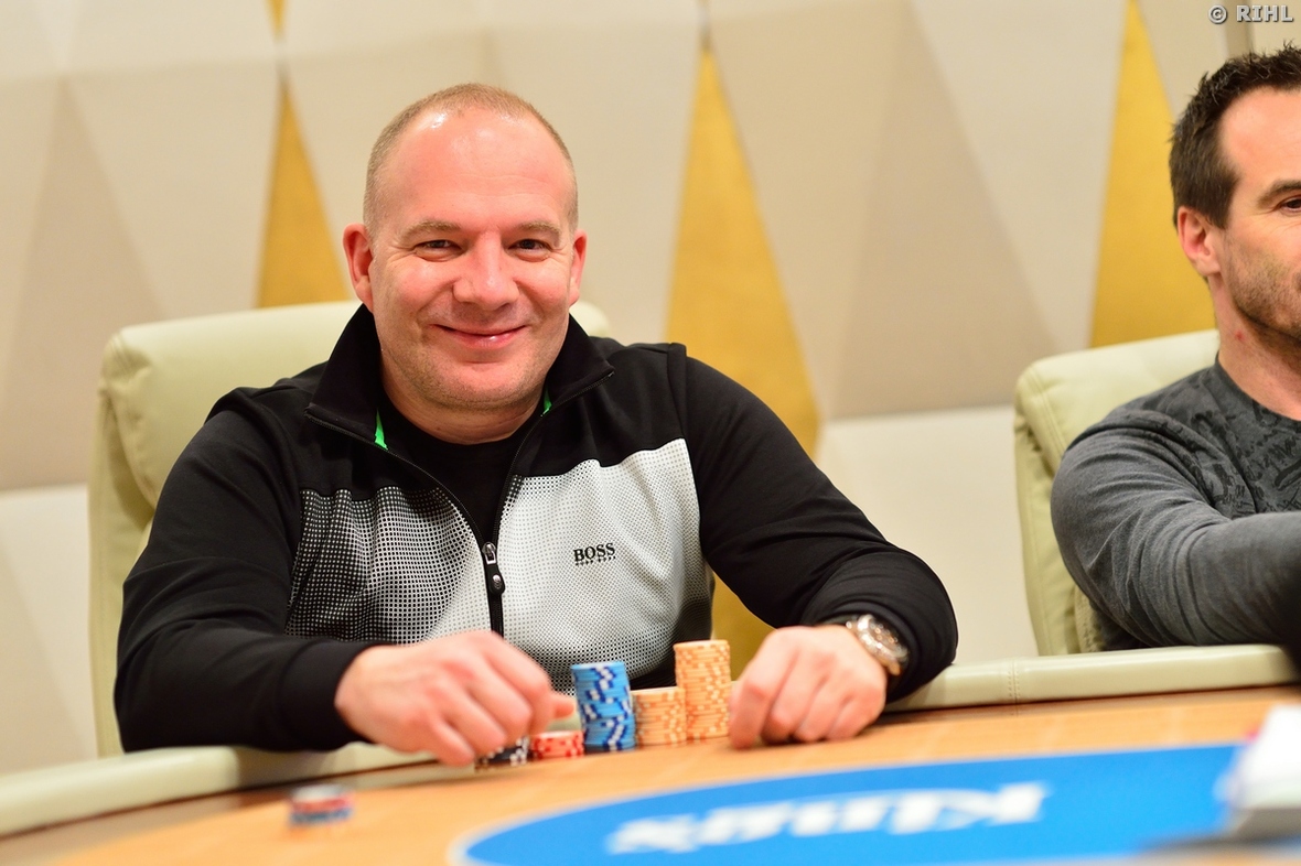 Eureka_6_Rozvadov_Event_2_Hig_Roller_5k_chip_leader_Aleksandar_Tomovic_Tomas_Stacha_6STA_1094