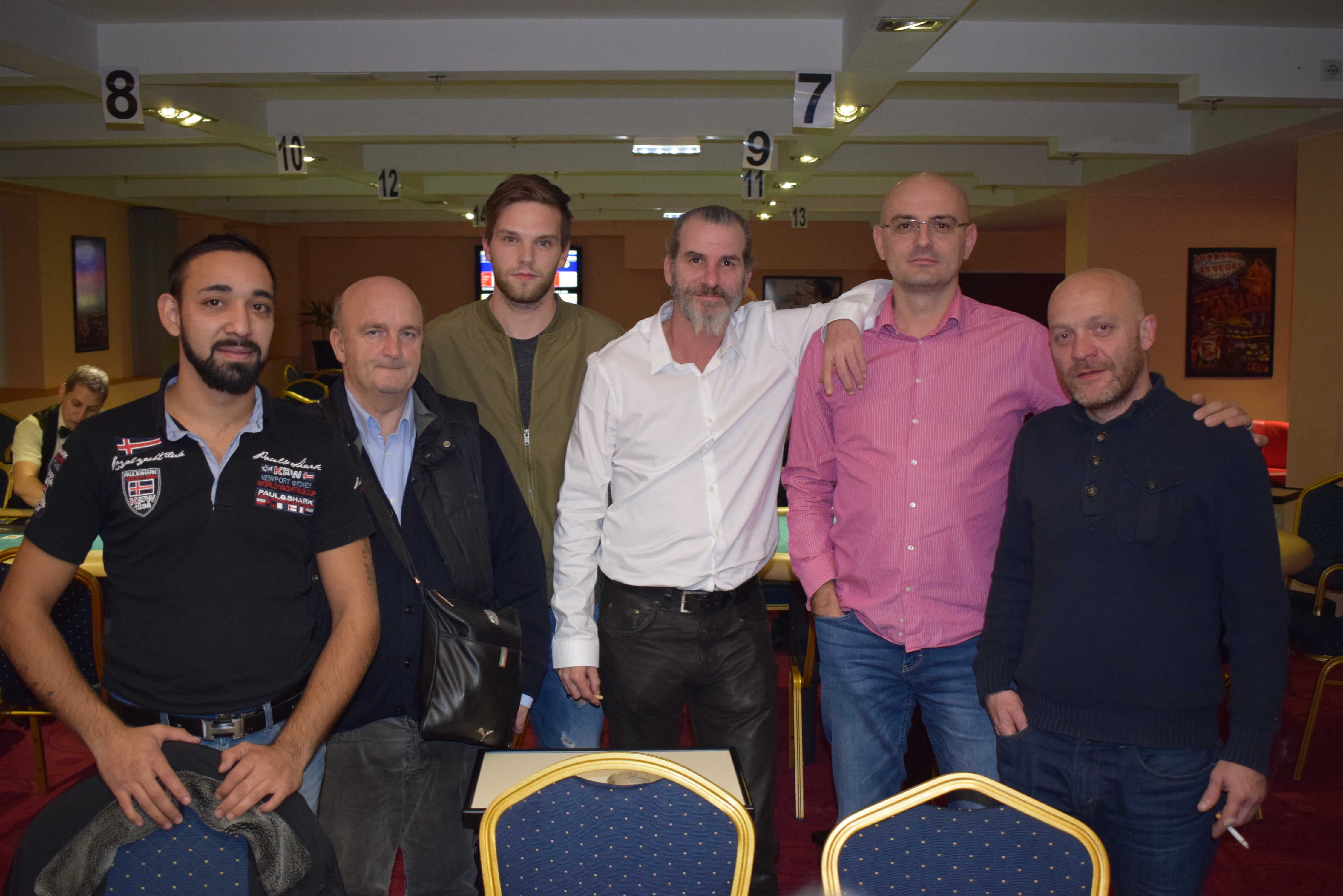 Deal mit Teilung entscheidet das XXL Hold’em in der Lugner City