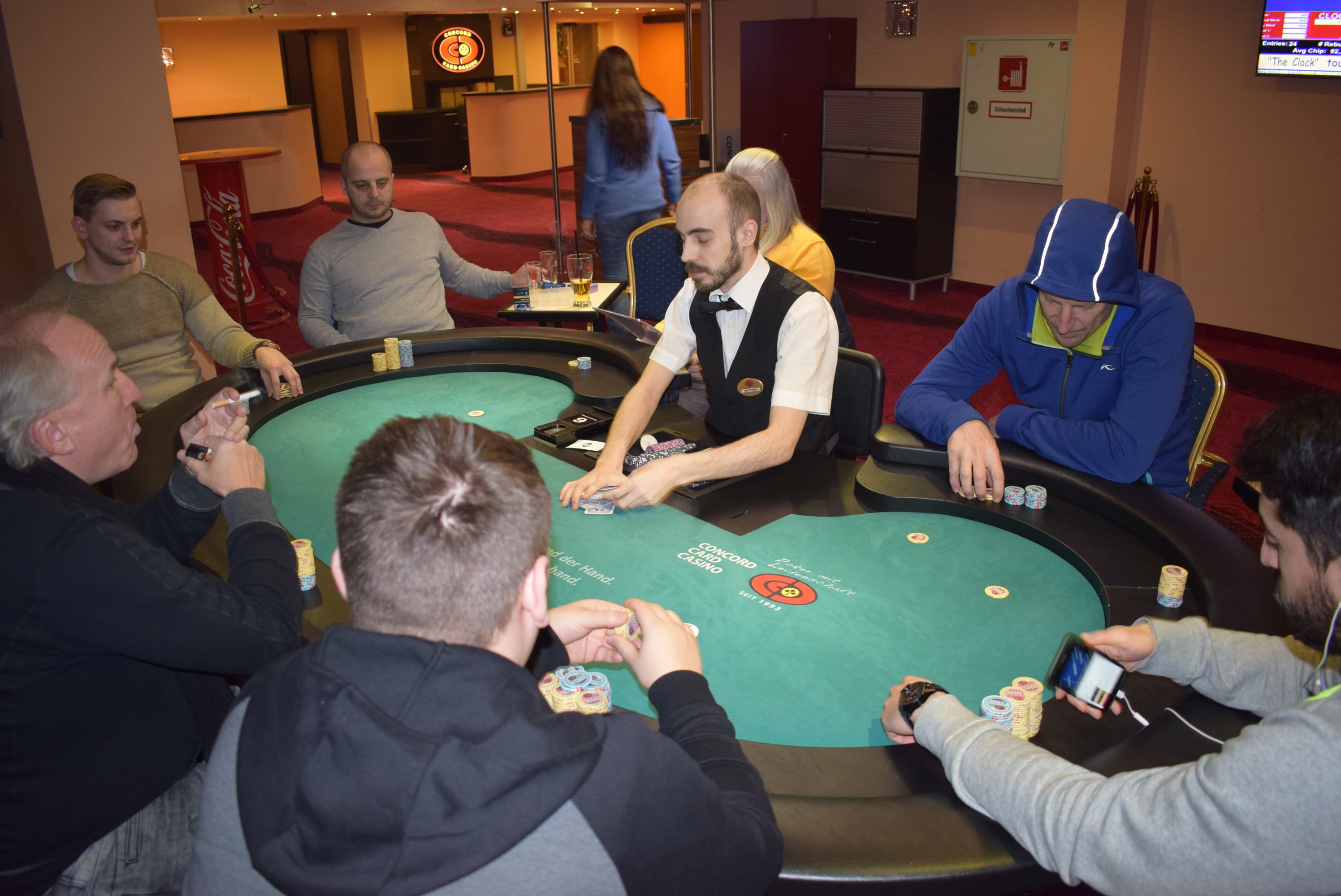 Top-5-Spieler teilen beim Win-the-Button im CCC Lugner City