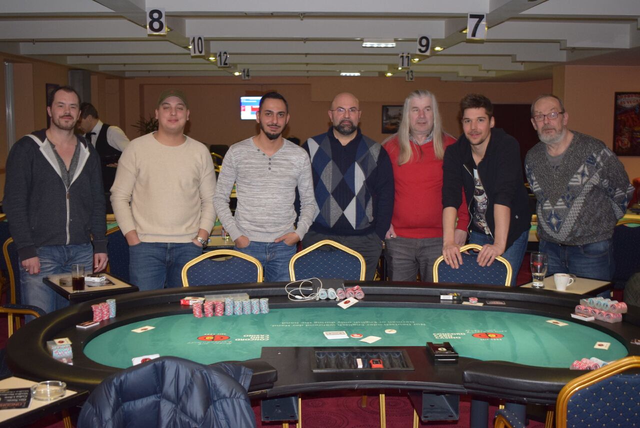Bernhard Lex siegt nach Deal beim XXL Holdem am Dienstag im CCC Lugner City