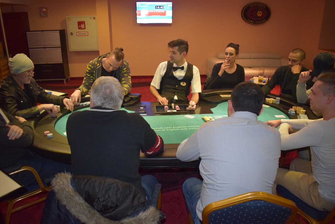 Deal mit Teilung beendet das Monday Special im CCC Lugner City