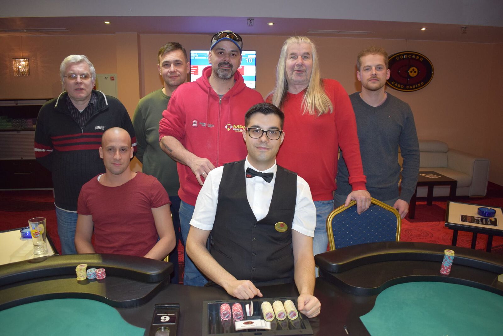 Heinrich M. siegt beim Poker mit Herz Turnier im CCC Lugner City