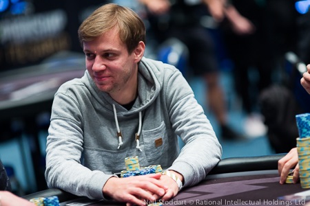 Stefan "baeks22" Schillhabel