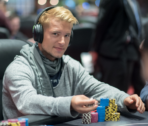 APPT Macau: Felix Schulze führt nach Tag 2