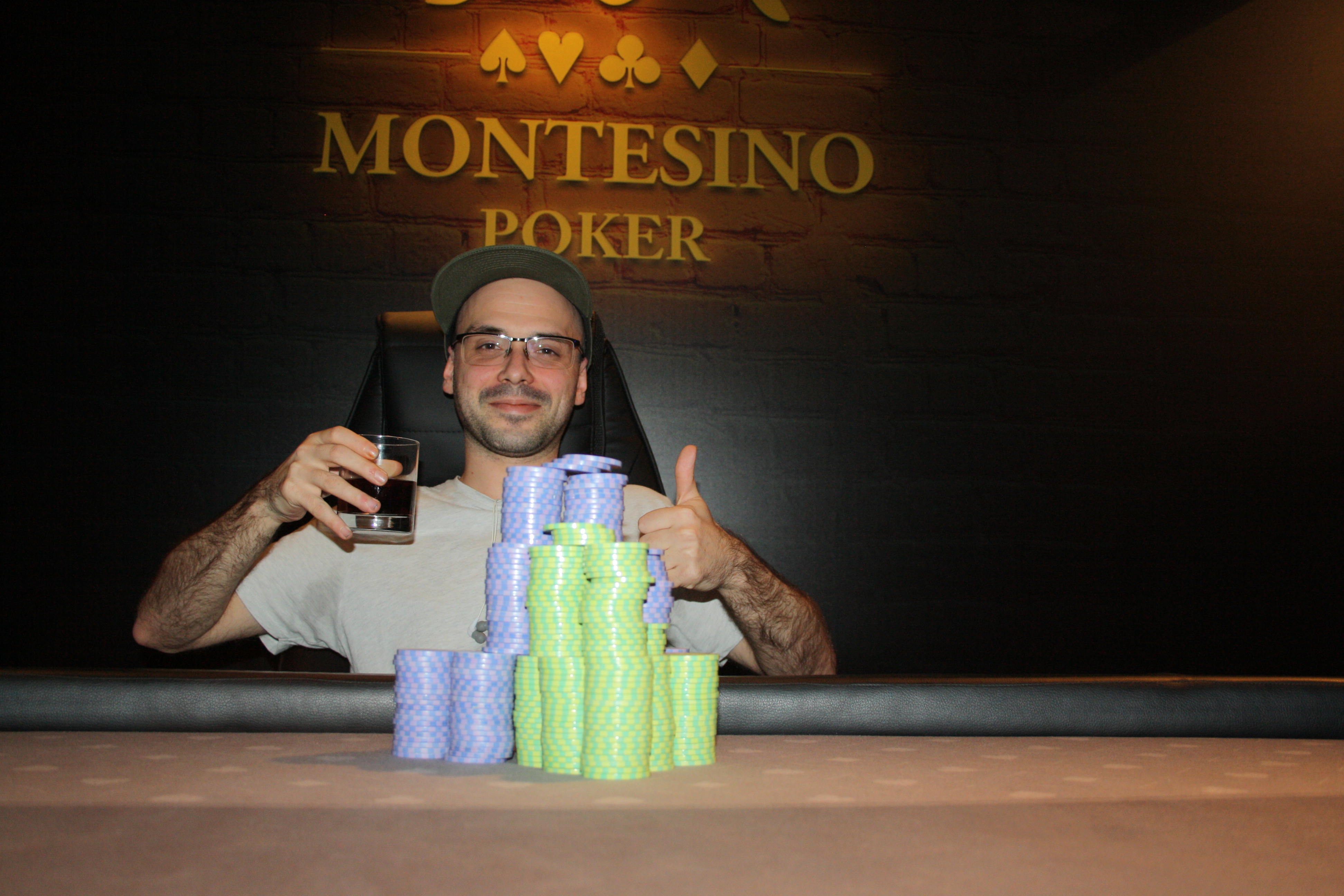 Janis Valters holt das NLH Big Stack III im Montesino