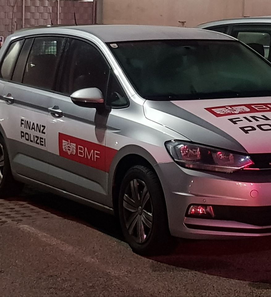Einsatz der Finanzpolizei im CCC Wien-Simmering