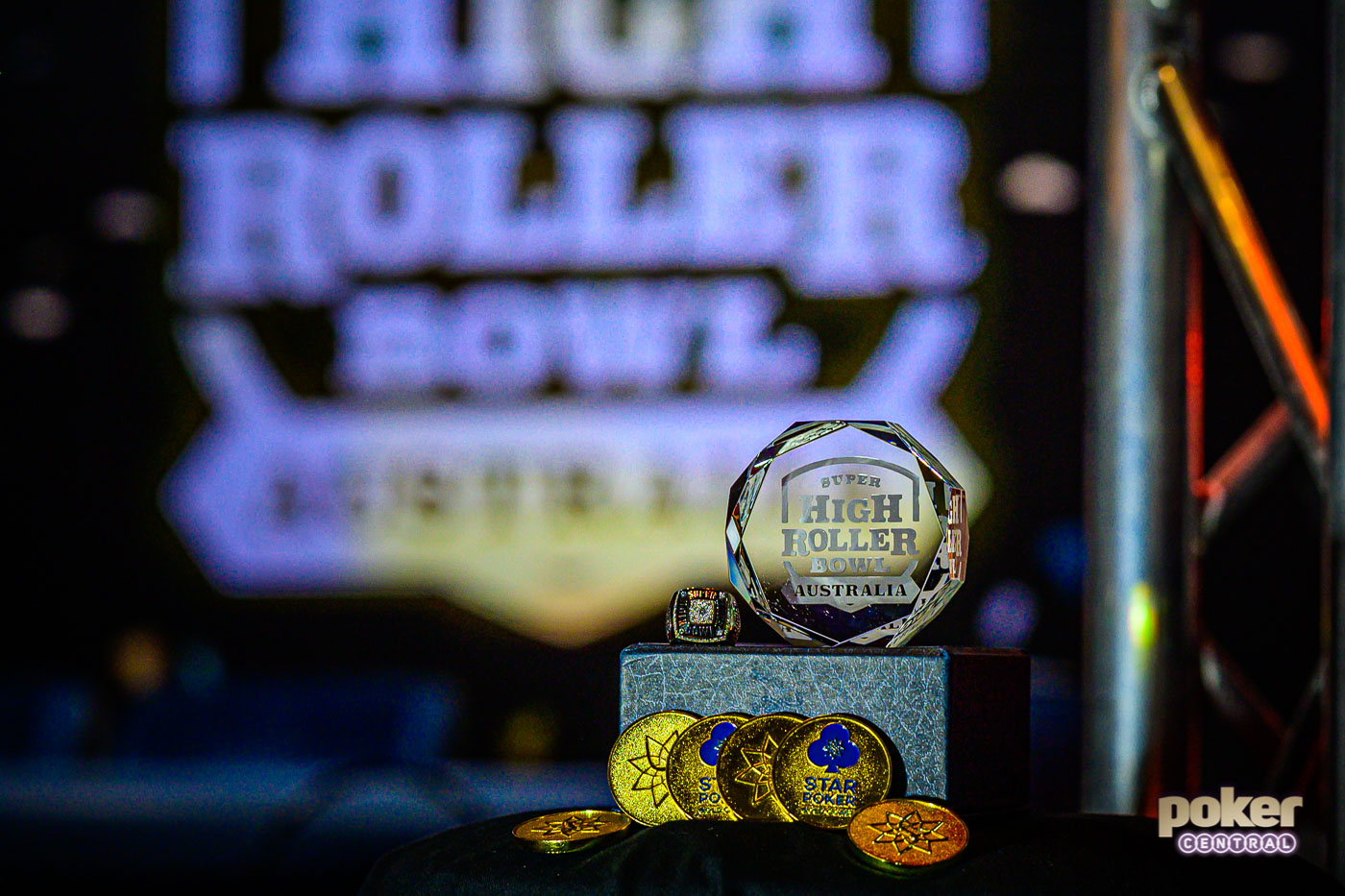Elio Fox führt bei der Super High Roller Bowl Australia