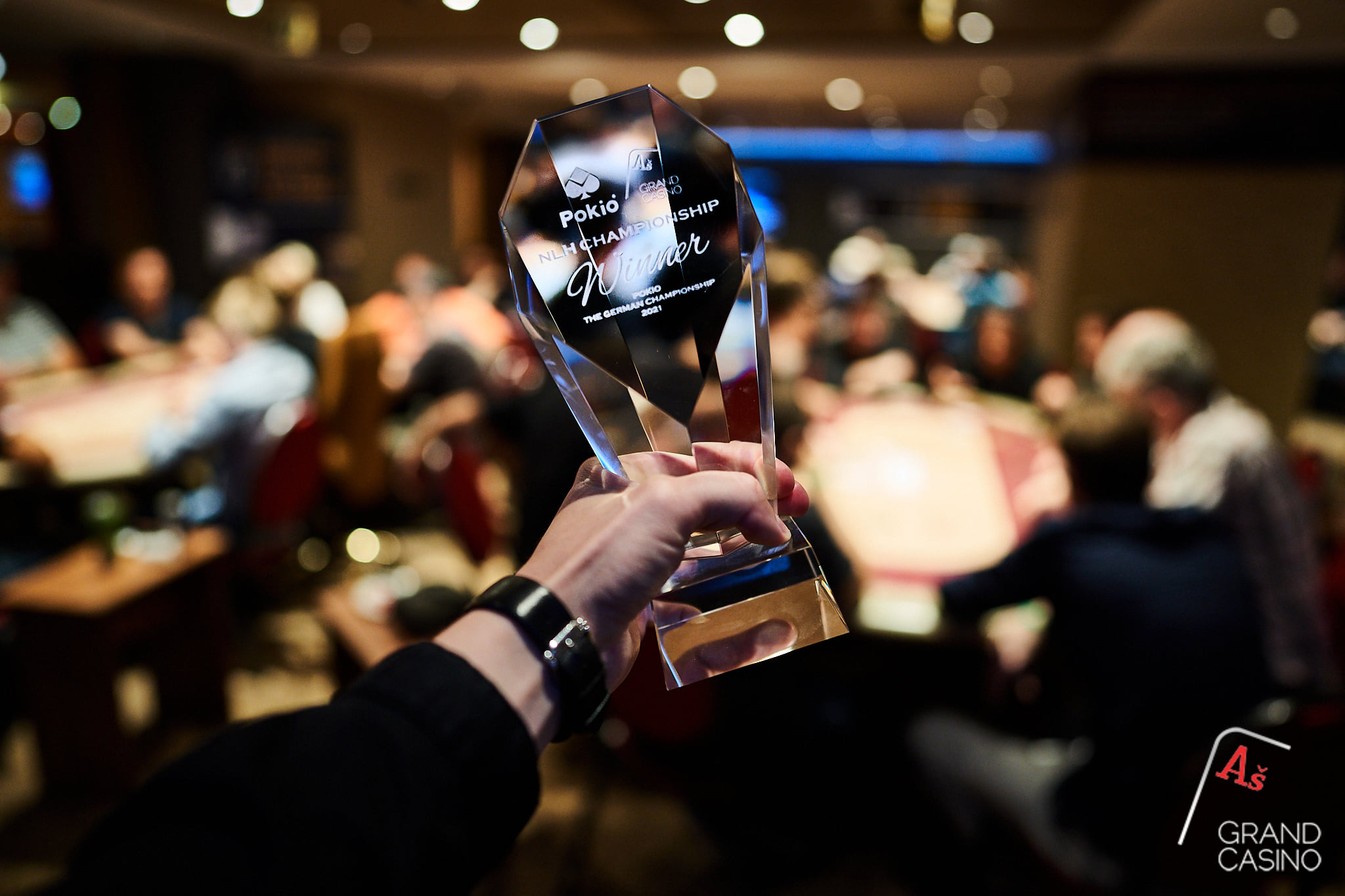 Grand Casino Aš: Sebastian Schieck führt bei der Pokio German Poker Championship