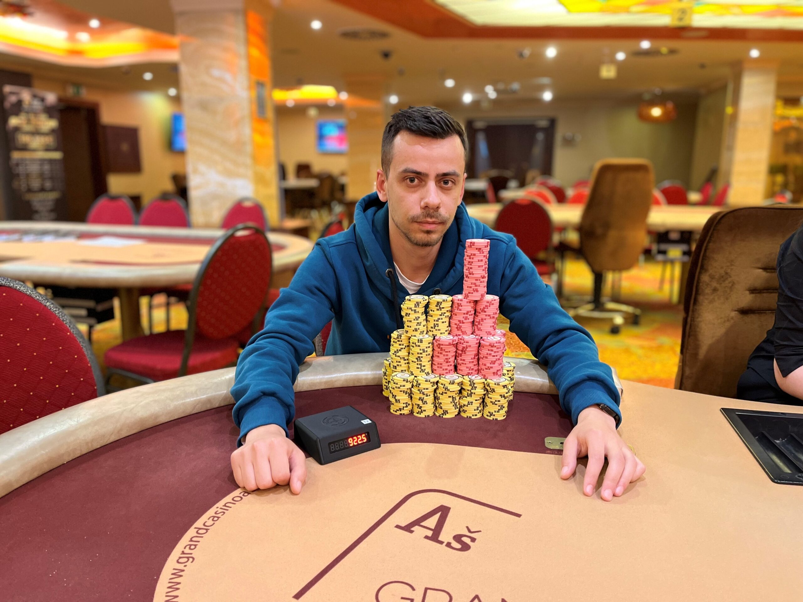 Grand Casino Aš:  Vasileios Kollias gewinnt das Progressive Bounty