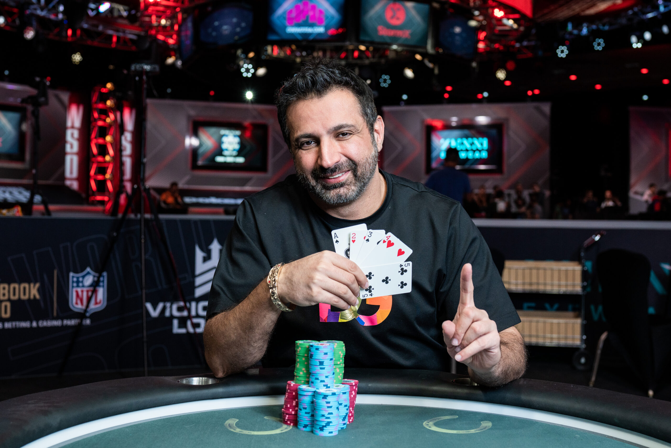WSOP 2022 #36: Ali Eslami gewinnt das kleine Stud Hi-Lo