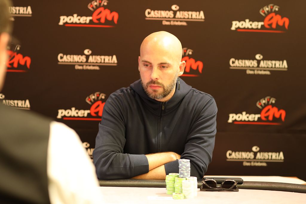 Poker EM: Hannes Speiser führt im Main Event Finale