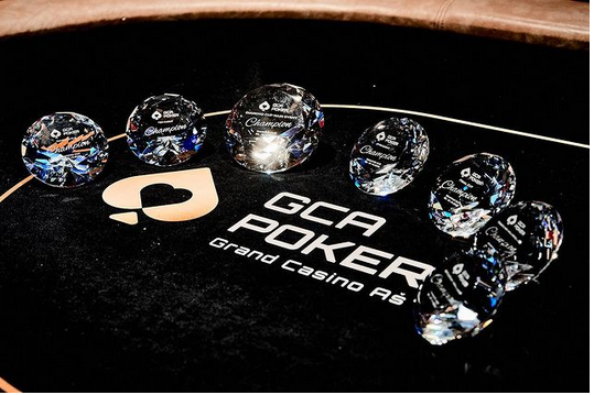 Grand Casino Aš: Elias Heise mit dem massiven Chiplead beim Diamond Cup