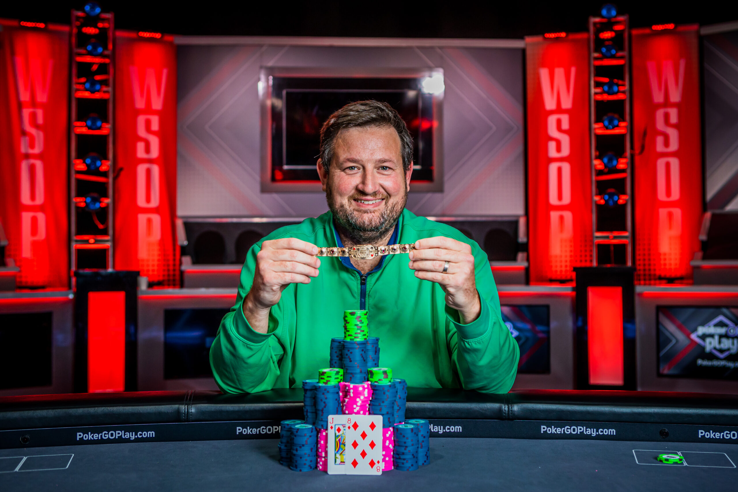 WSOP 2023: Kenneth O’Donnell jubelt über das Deepstack Bracelet