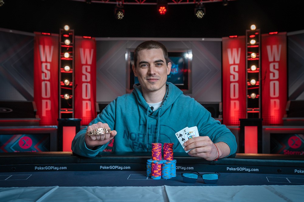 WSOP 2023: Valentino Konakchiev holt das Freezeout Bracelet