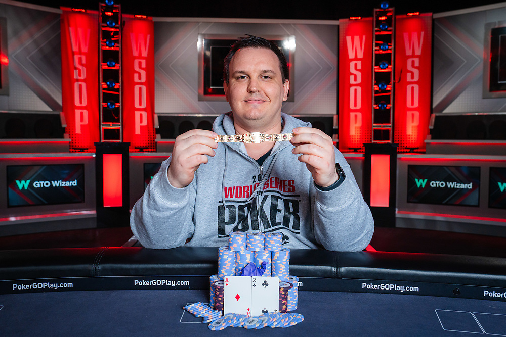 WSOP 2023: $675.275 und das Bracelet für Robert Schulz