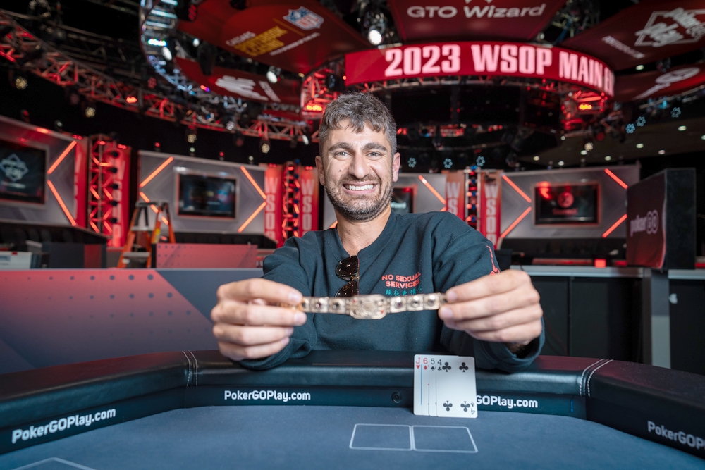 WSOP 2023: Hassan Kamel gewinnt $598.613 im PLO Hi-Lo