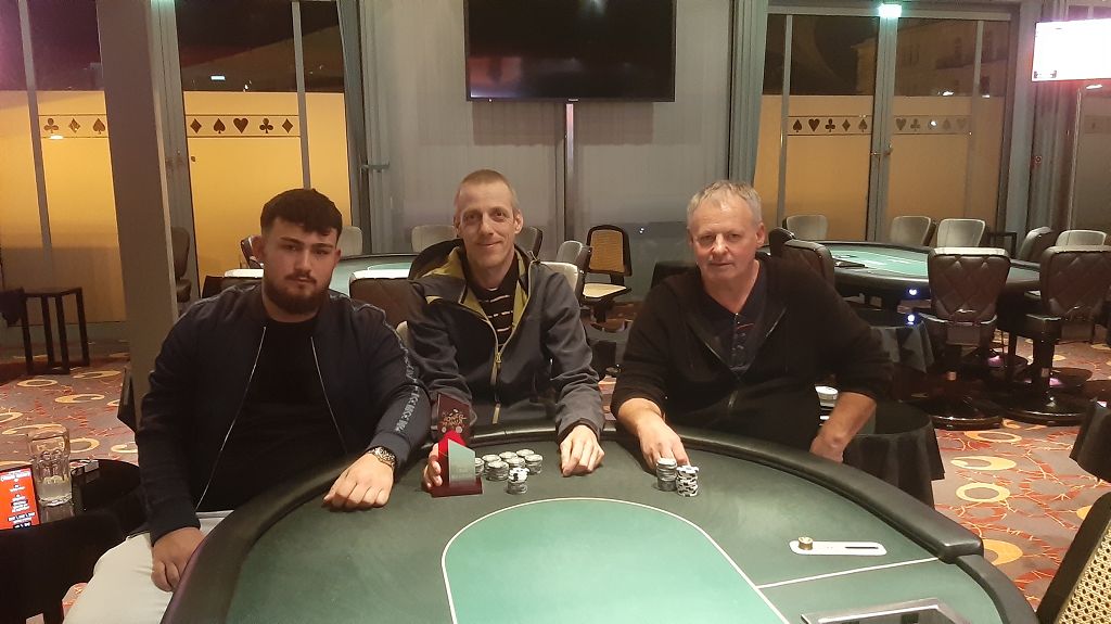 Casino Baden: Deal zu viert beim Abschluss der Pokermania XXL