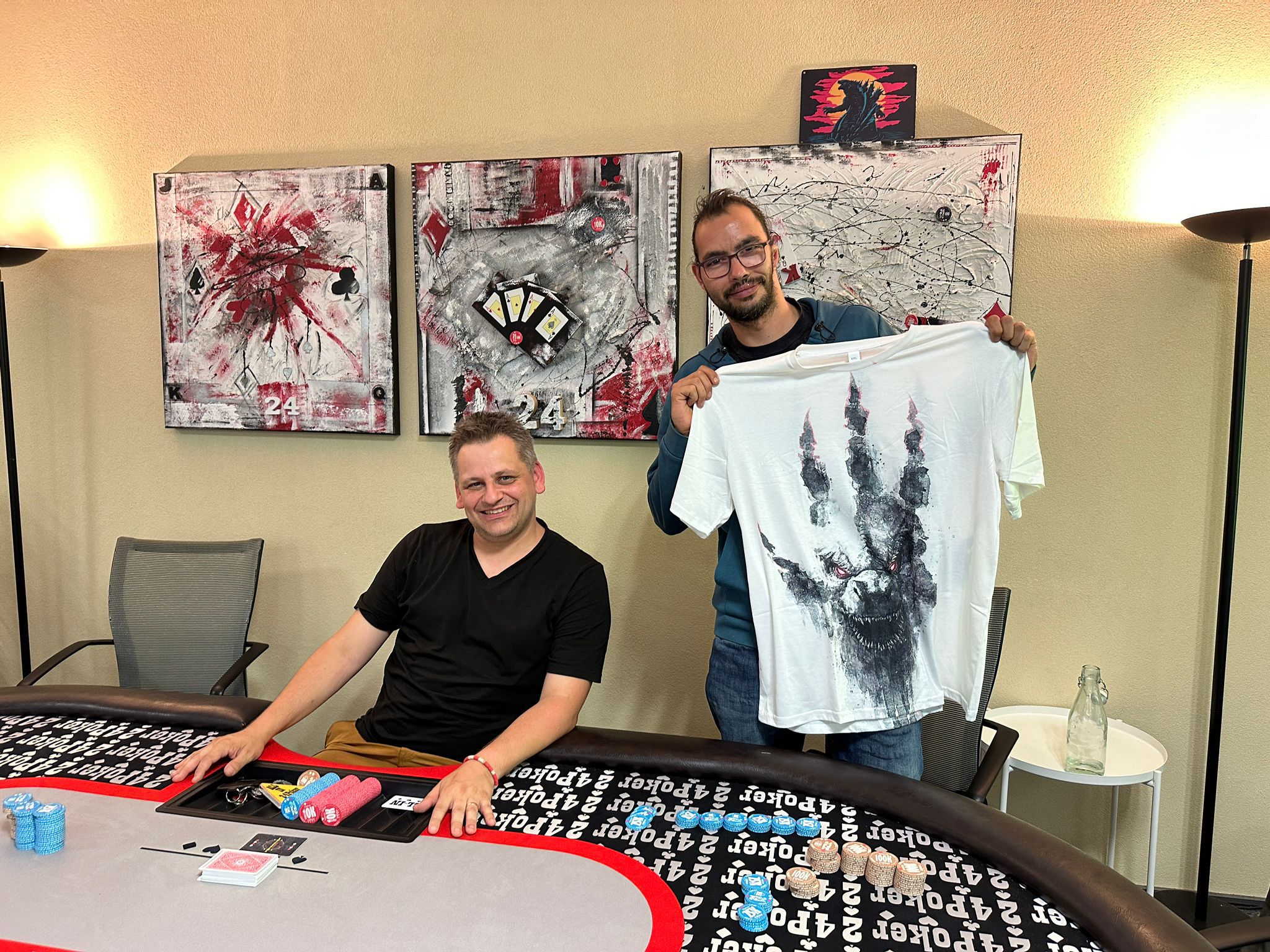 24Poker:  Honki sichert sich das erste Godzilla Winnershirt bei 102 Entries am Freitag