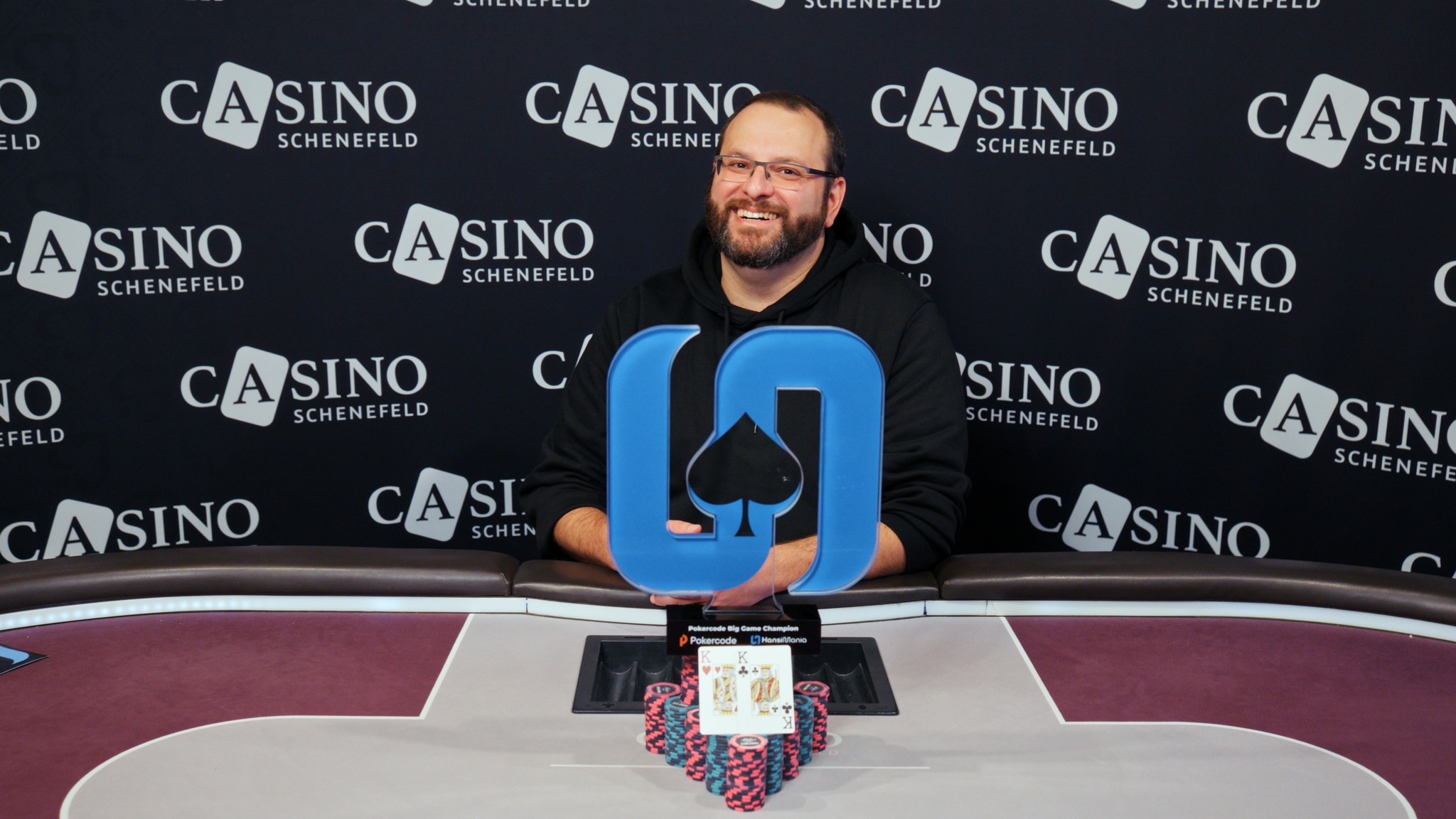 Casino Schenefeld: Maxim K holt das Pokercode Big Game bei der HansiMania