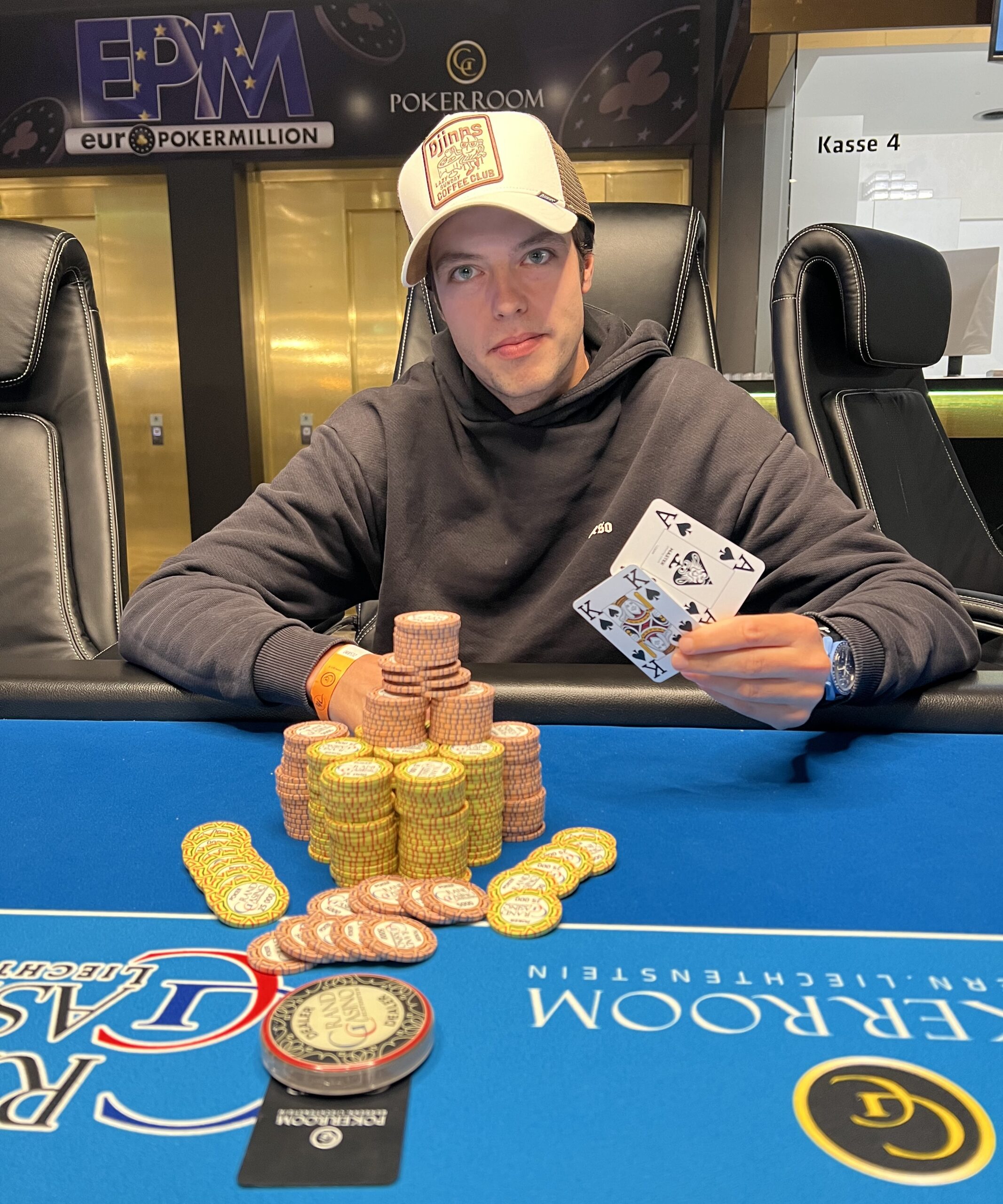 Grand Casino Liechtenstein:  Deal beim gut besetzten SPS Opener