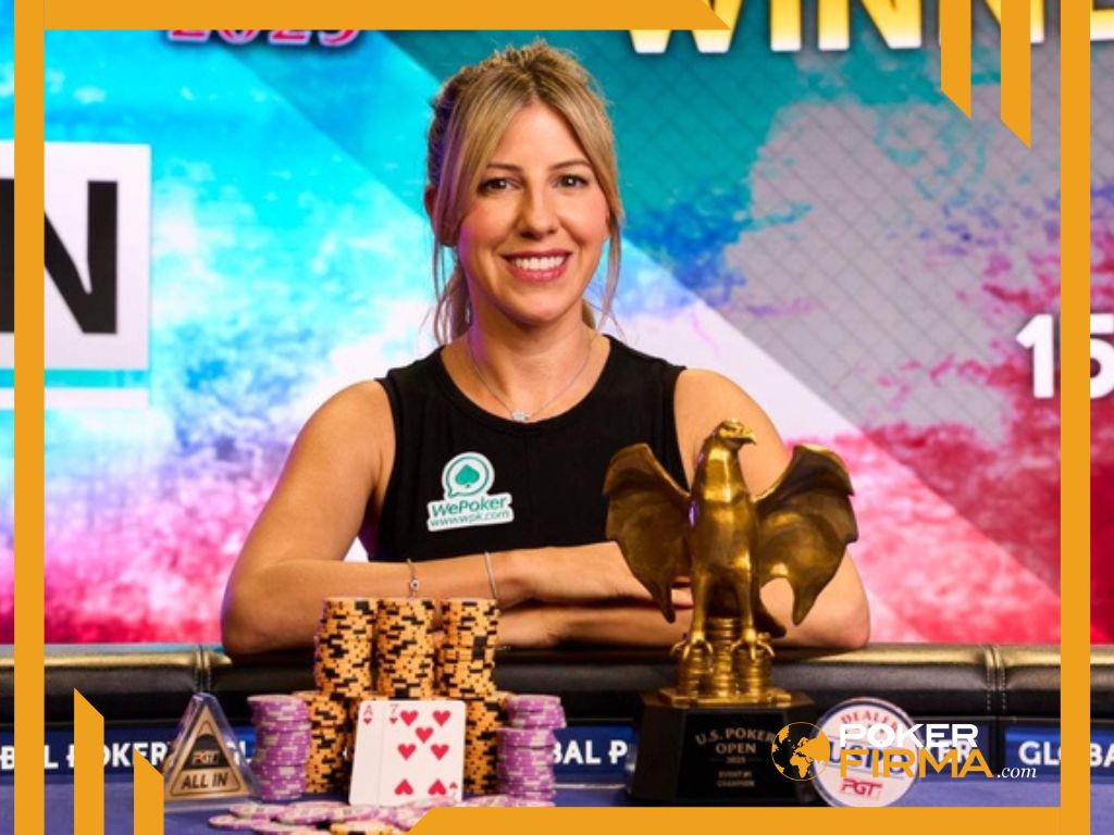 Kristen Foxen mit ihren Chips und ihrer Trophäe