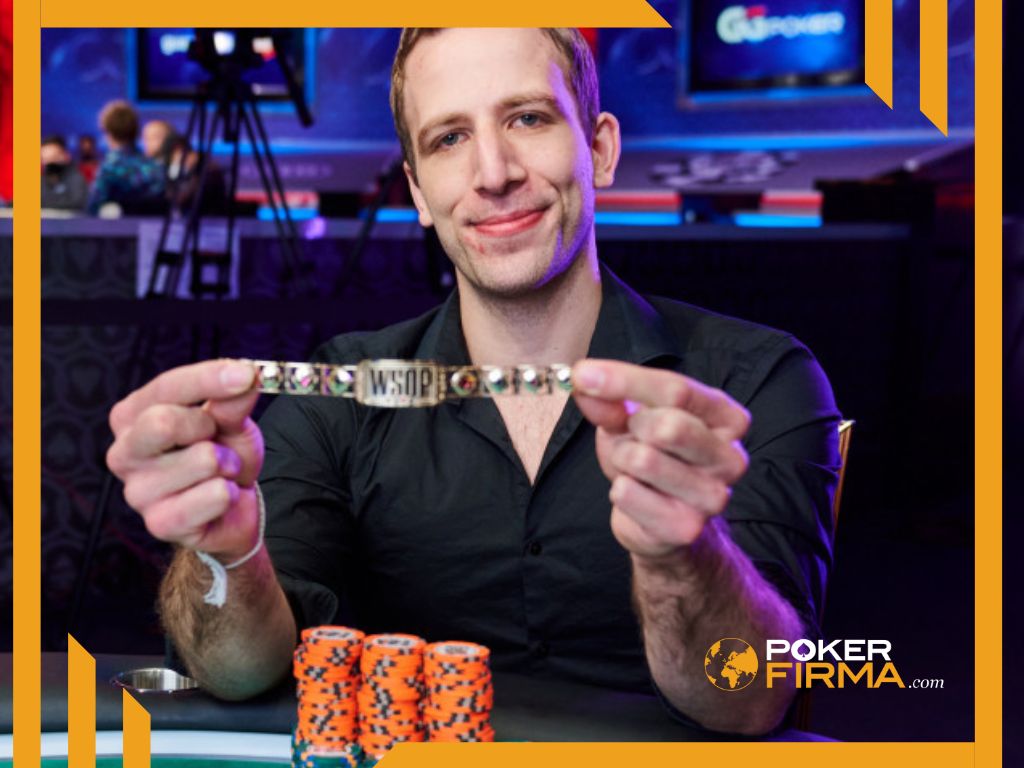 Benny Glaser mit einem WSOP-Bracelet.