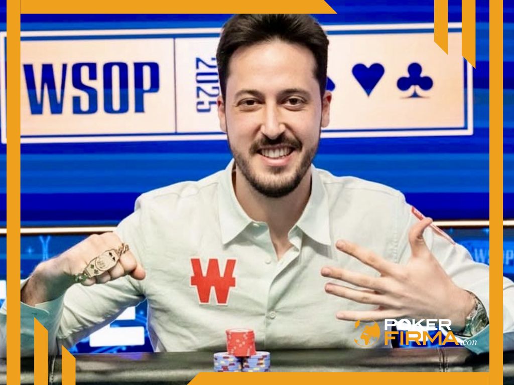 Adrian Mateos nach seinem Sieg bei der WSOP 2025.
