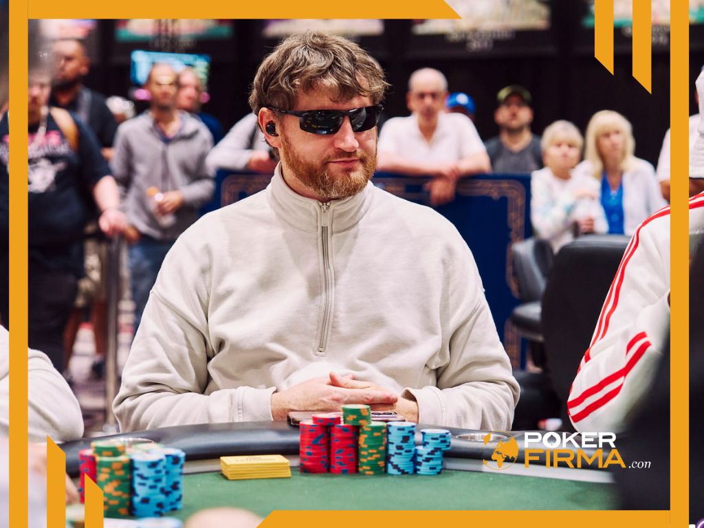 David Peters am Pokertisch.
