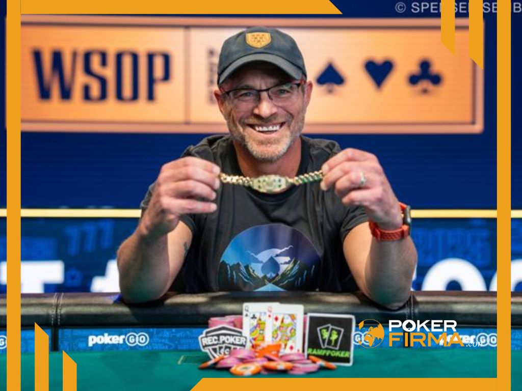 Craig Savage nach seinem Sieg bei der WSOP 2025.