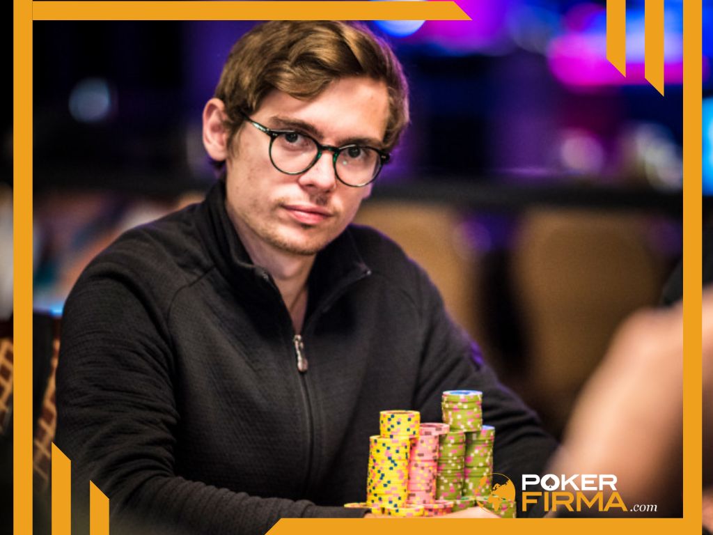 Fedor Holz am Pokertisch.