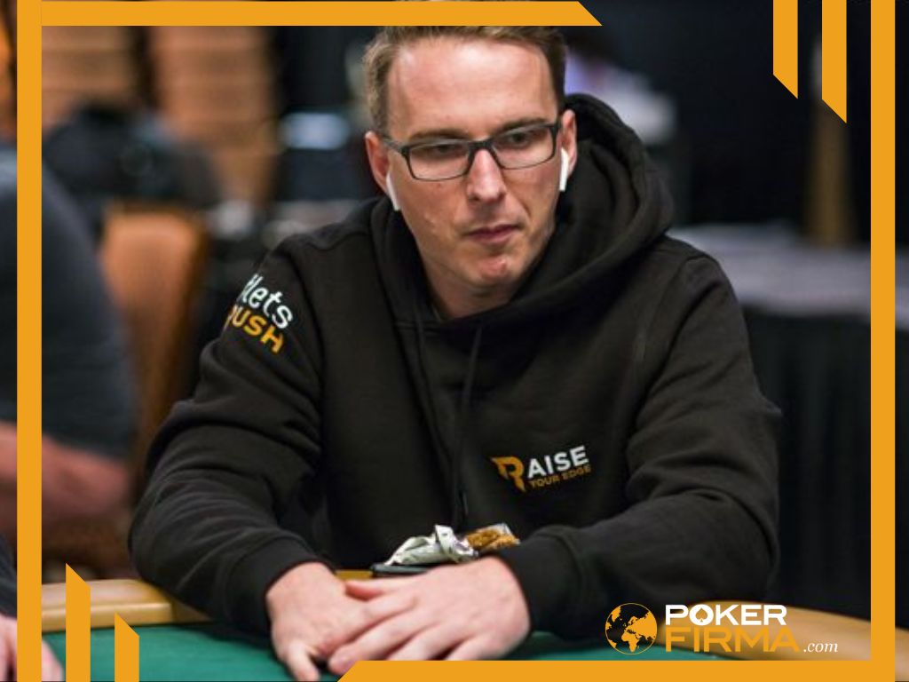 Benjamin Rolle am Pokertisch.