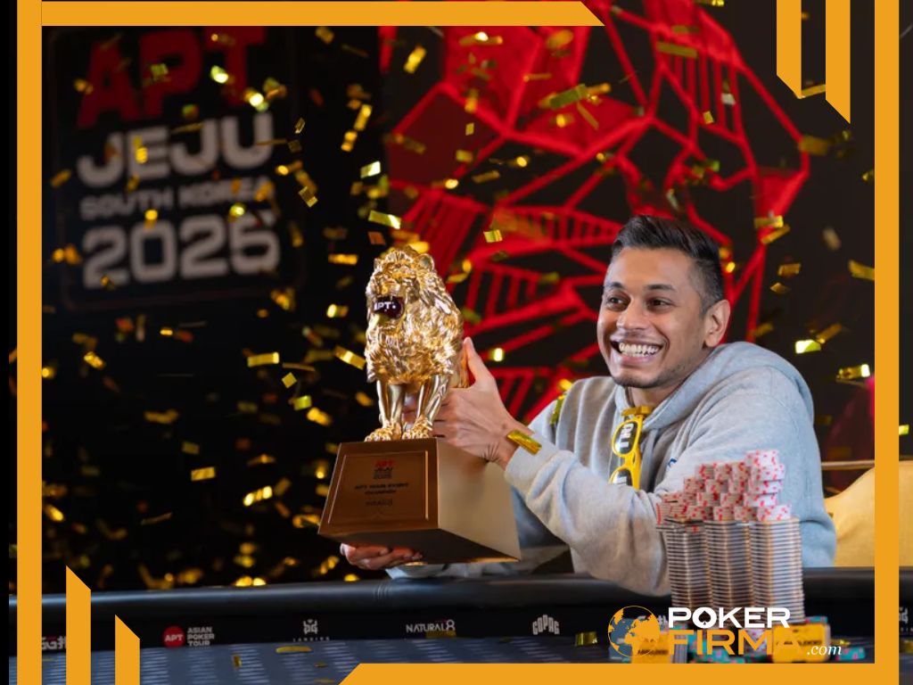Abraham Ceesvin mit seiner APT-Trophäe.