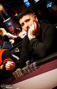 k-P1420665 k-P1420665
