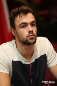 PokerEM_3000_NLH_01112014_Ole_Schemion