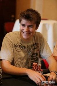 PokerEM_3000_NLH_01112014_Oswin_Ziegelbecker